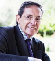 « La retraite à 64 ans et taxer le capital à 30% »